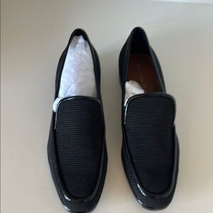 Brand new, never worn Donald Pliner Tamryn Loafers